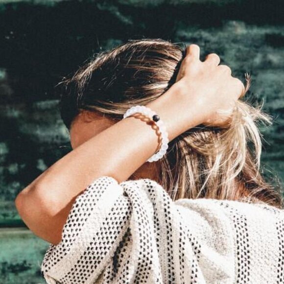 Lokai | NWT Classic Lokai Balance Silicone Bracelet Slide On Size S - Picture 2 of 7